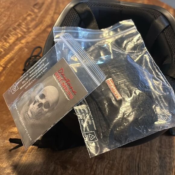 Daytona MotorcycleโHalf Skull Cap-Lightweight & Stylish DOT Approved Adults - Picture 8 of 8